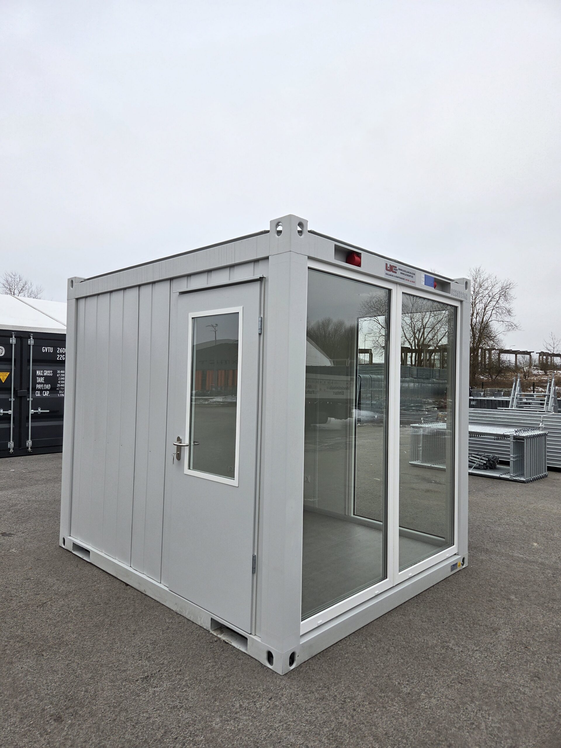 Containex standard soojak 3x panoraam aknad 2.4 x 3m + õhksoojuspump