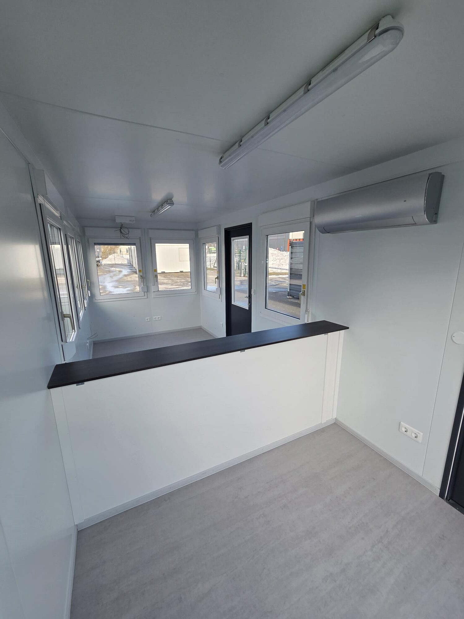 Containex standard PU soojak 2,4x6m, kontor - pääsla, tellitav