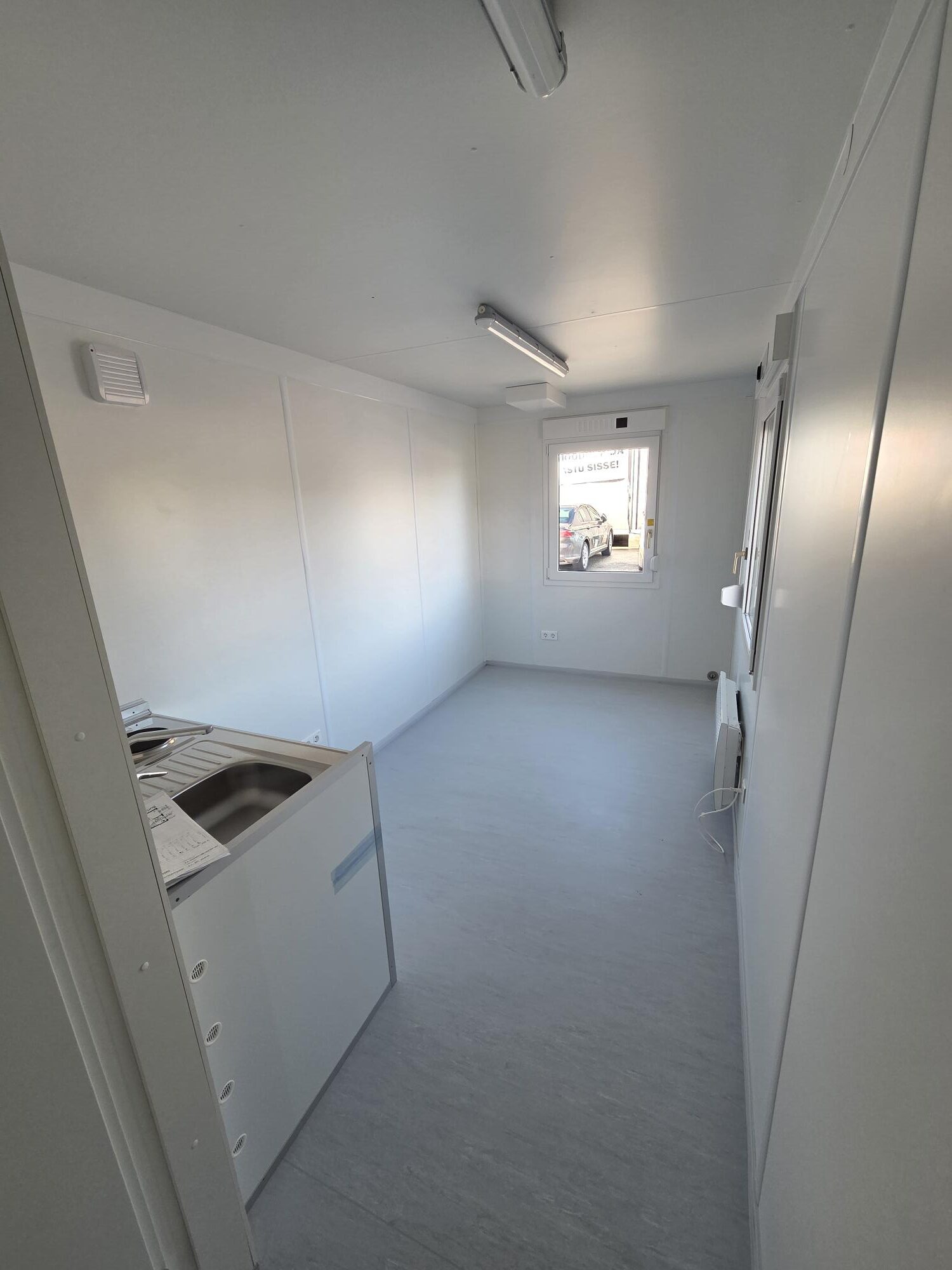 Containex standard soojak 2,4x6m, MINIKÖÖK ja WC - laos!